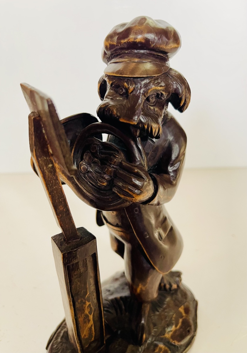 Dog Playing The Horn - Black Forest -photo-2